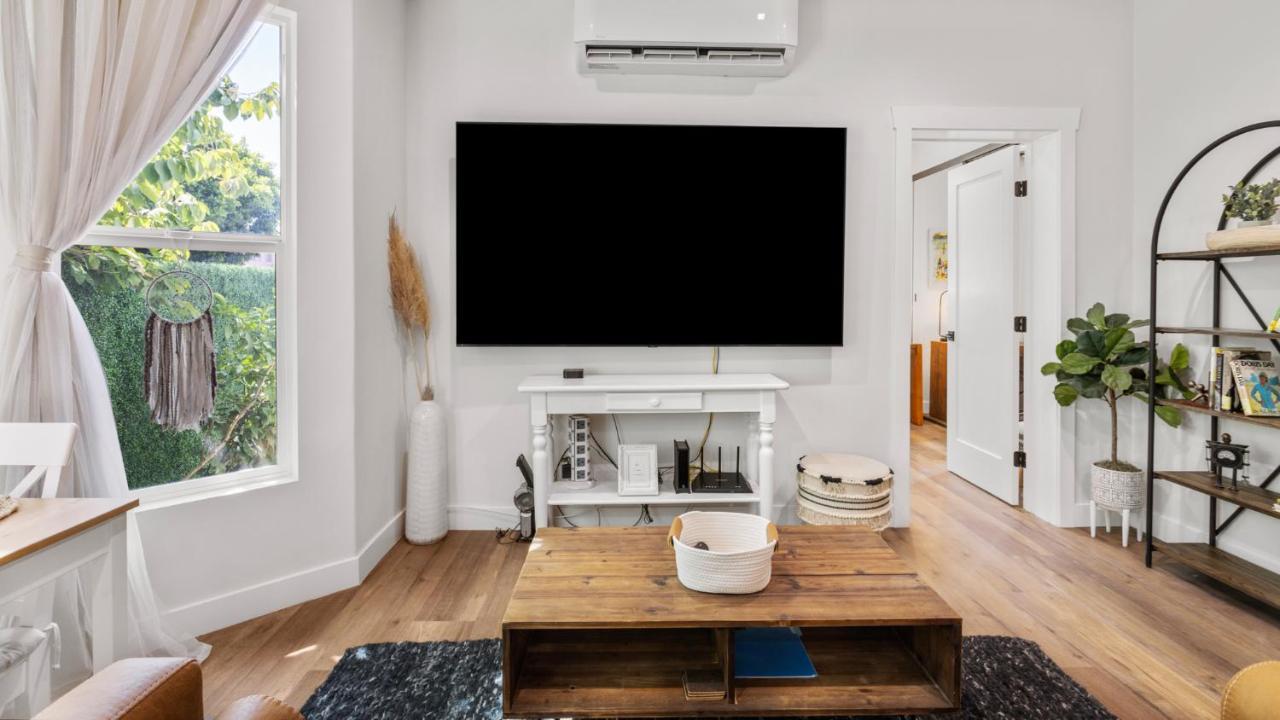 Newly Remodeled Beautiful 2Br Flat In Atwater Village Glendale Eksteriør bilde